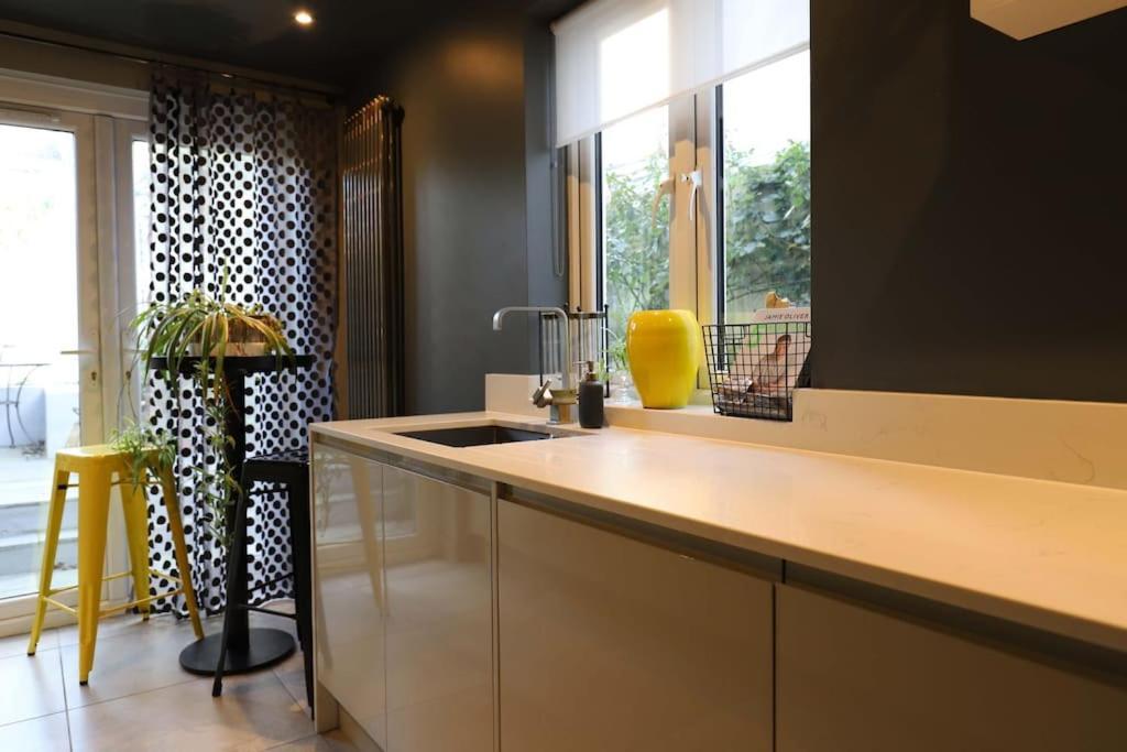 Vila Stylish Townhouse 15 Mins To Laines & Seafront Hove Exteriér fotografie